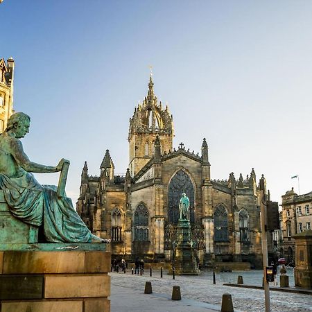 Pass The Keys Central Spacious Flat At Royal Mile EDI Buitenkant foto