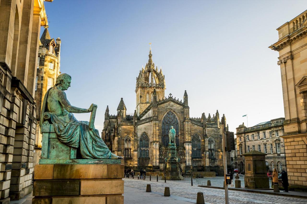 Pass The Keys Central Spacious Flat At Royal Mile EDI Buitenkant foto