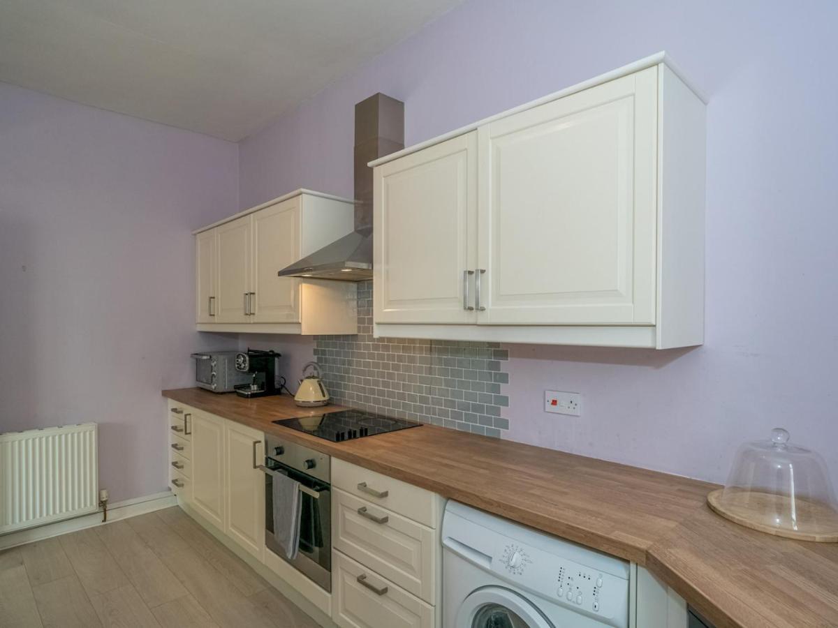 Pass The Keys Central Spacious Flat At Royal Mile EDI Buitenkant foto